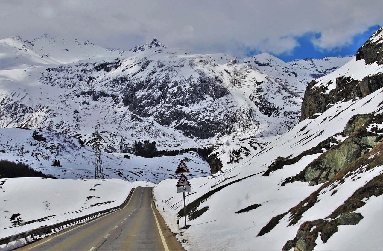 Hidden Trails in Switzerland’s Lauterbrunnen Valley